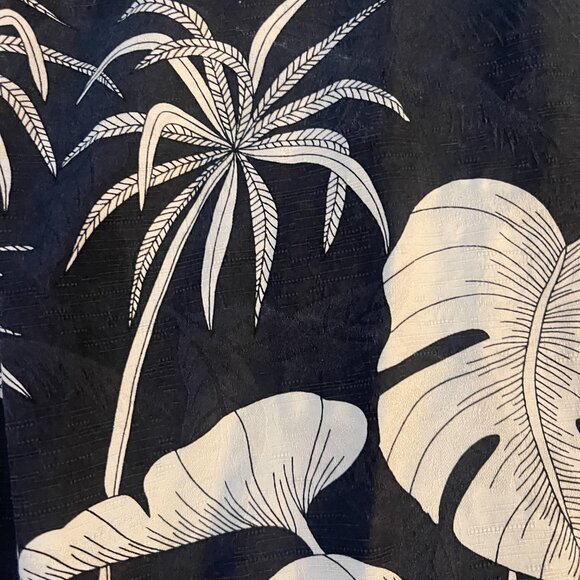 Tommy Bahama Black Silk Tropical Hawaiian Shirt XL - Picture 9 of 10